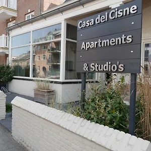 casa-del-cisne.zandvoort-hotels.com/